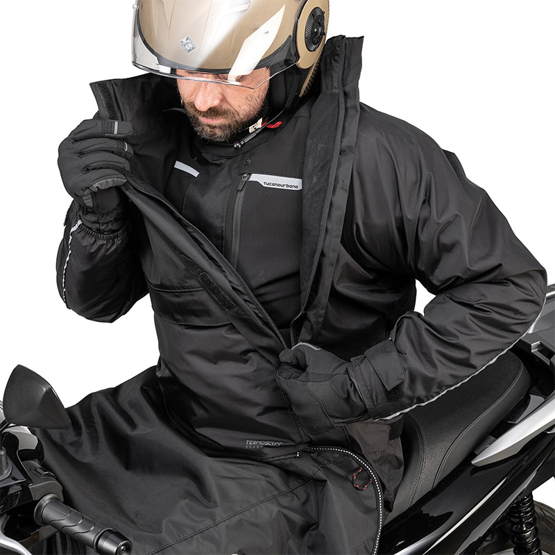 Tuta completo da per moto giacca e pantaloni anti acqua e pioggia con  protezioni