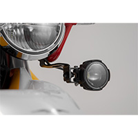 SwMotechLightsはMotoGuzziV85TTをサポートします