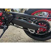 Cubierta de Basculante CNC Racing Hypermotard 698 carbono - img 2