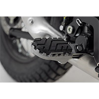 SW-MotechフットレストイオンBMWR1250 R