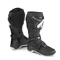 Forma Traction Boots Black